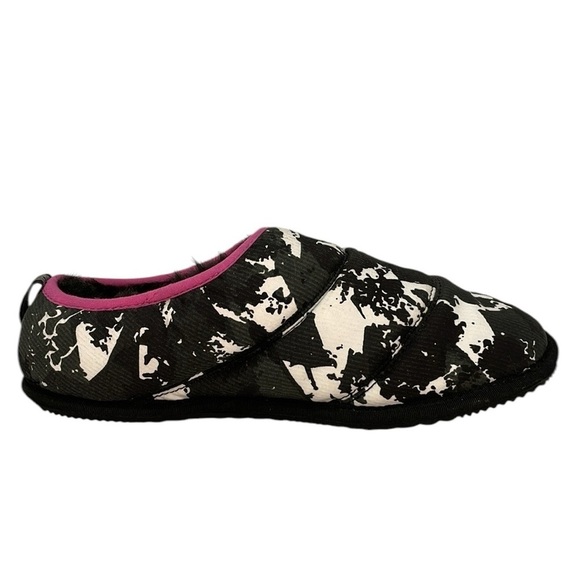 SOREL SLIPPER SHOES Go Bodega Run Faux Fur Lined Slip on Size 8 - Picture 1 of 12